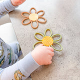 Teether Toy Flower #color_pistachio,rose,caramel