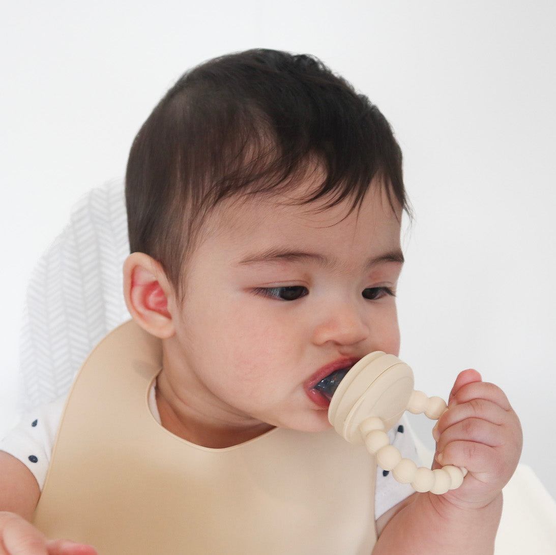 Infant Fruit Feeder, Baby Boy, Almond #color_almond